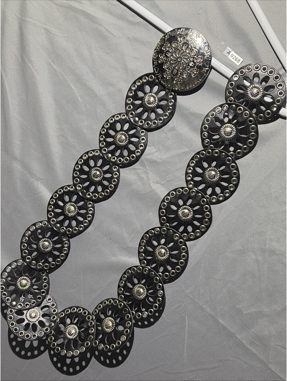 Sexy 👀 Cowgirls Belt Round Black Leather Cut Out Medium Size 40 Inches Length